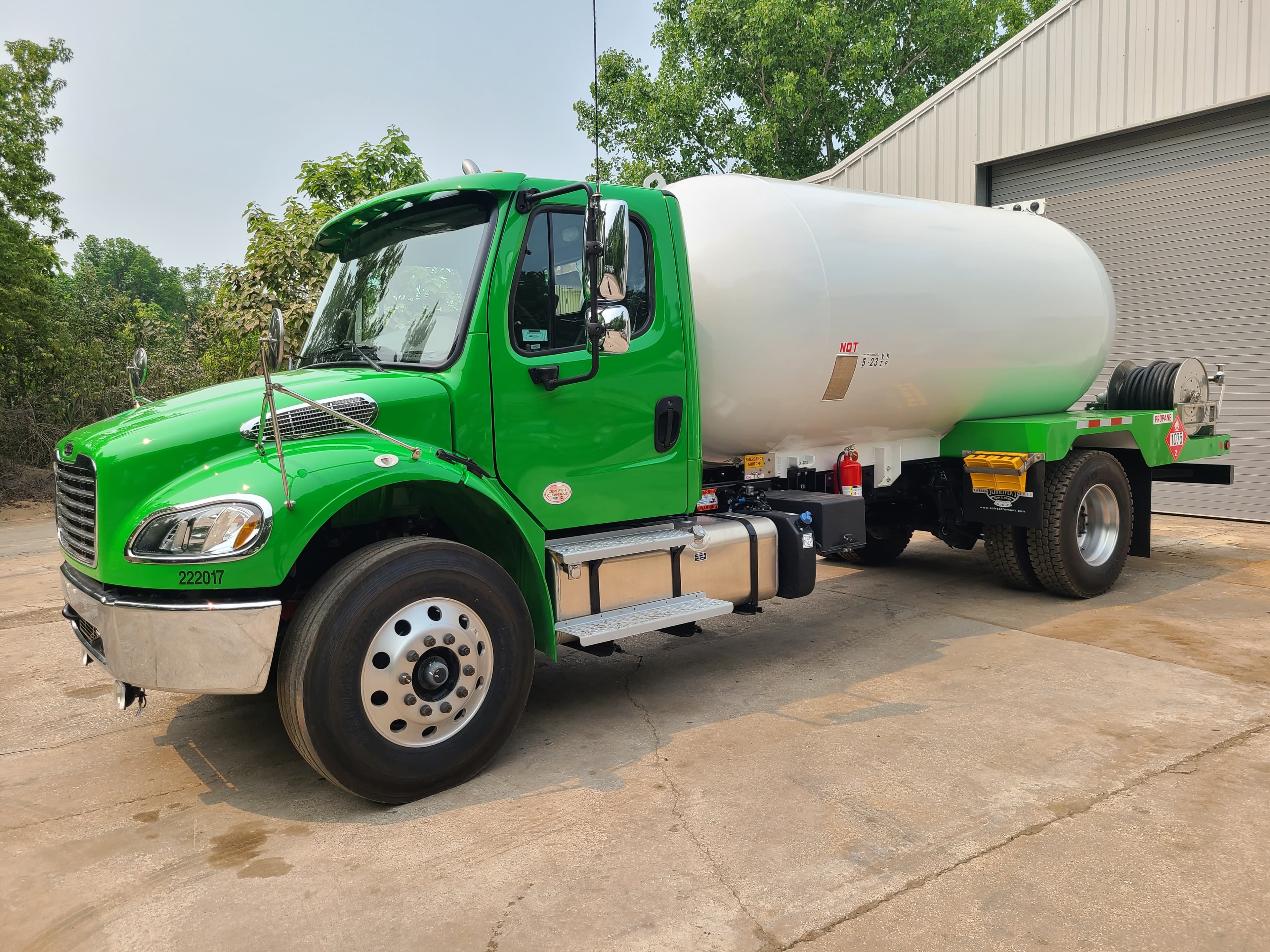 LPG tank repair and refurbishment in progress