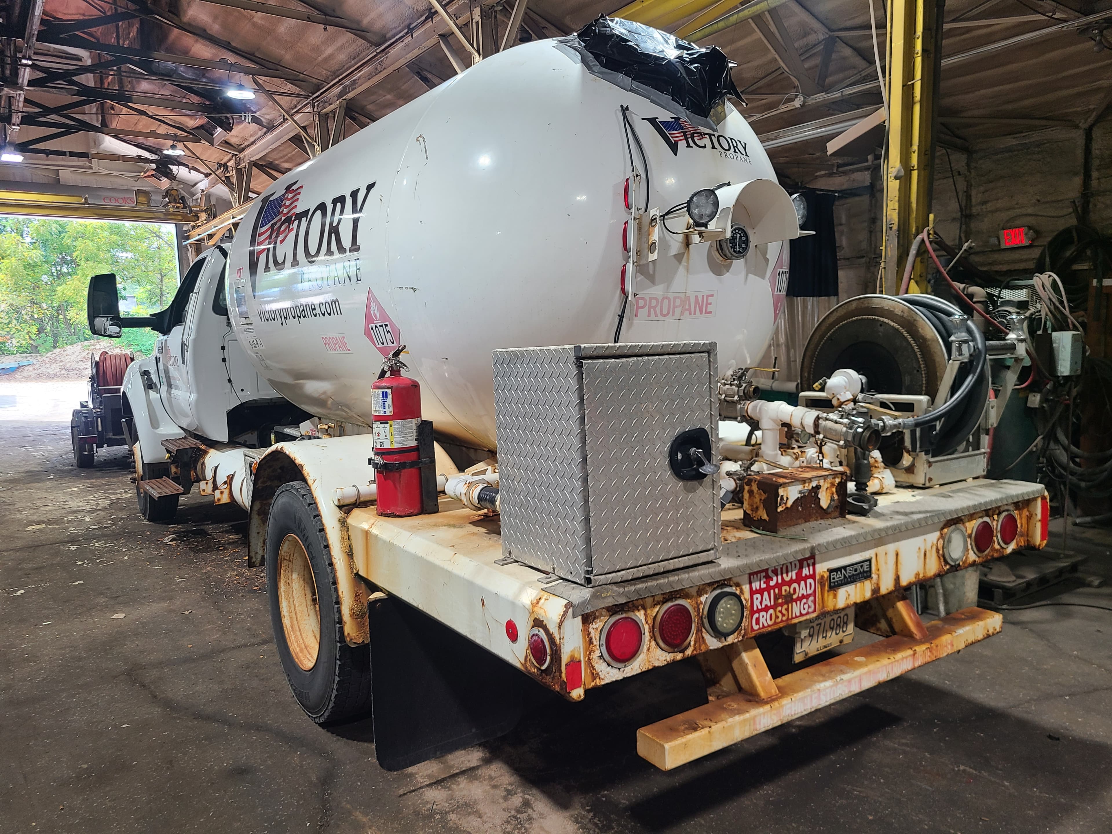Arc Gas & Supply Bobtail Before Photo 2