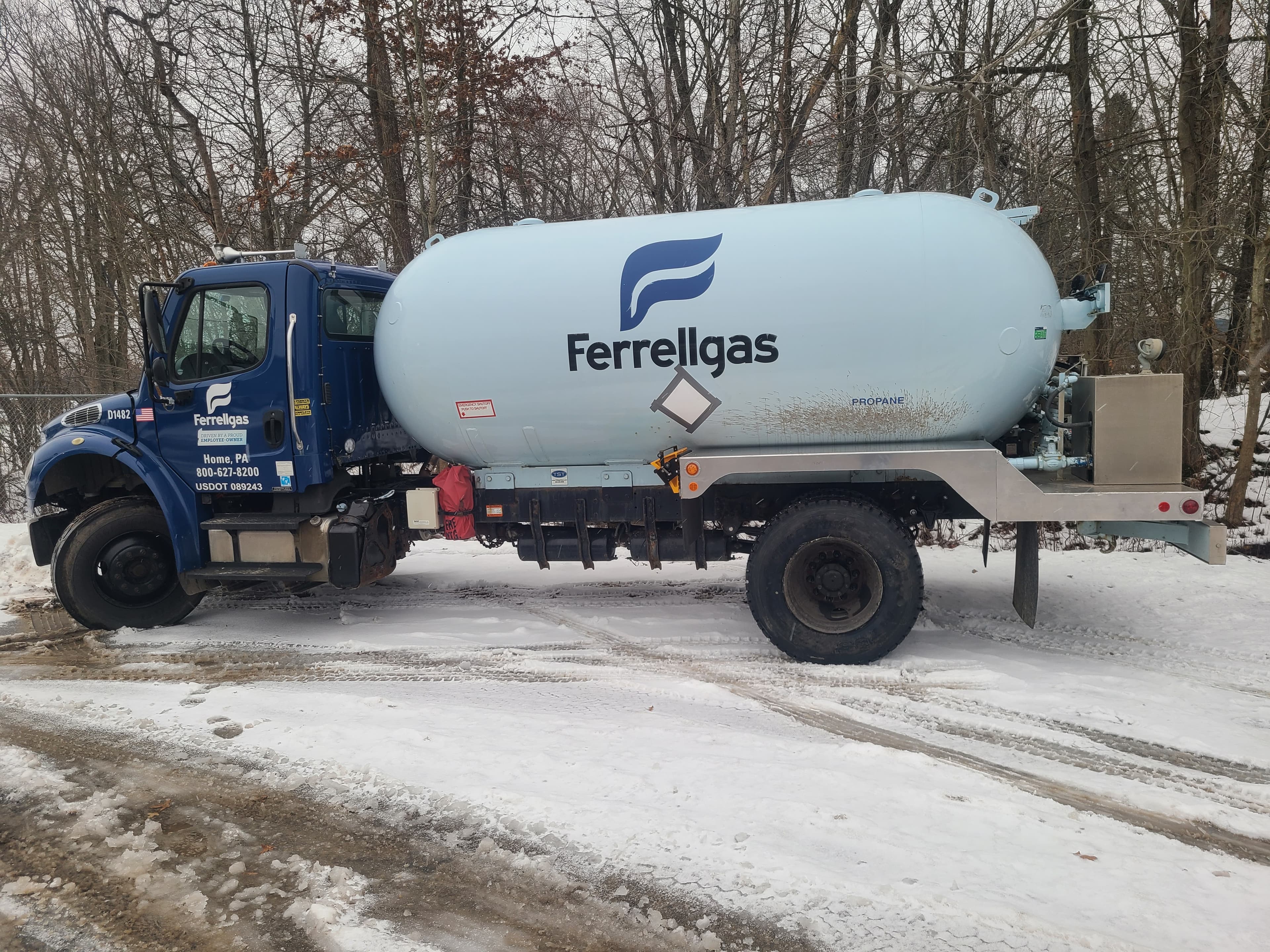 FerrellGas Crash Damage After Fixing Axle/Building Fender